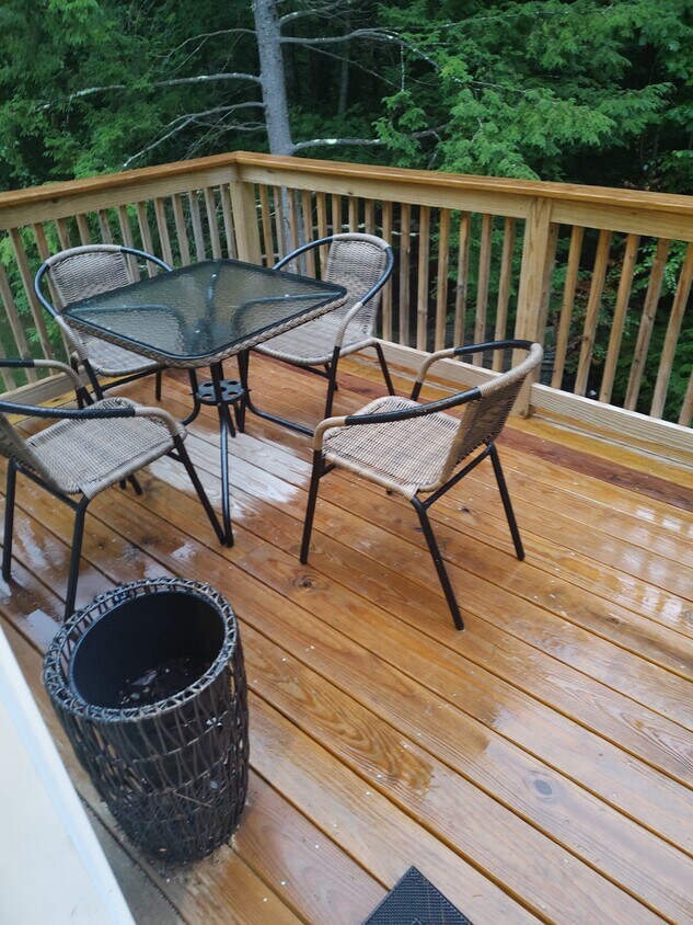 Fully furnished apartment above newly built free standing barn. Includes 1 car covered parking. - 53 Watson Rd
