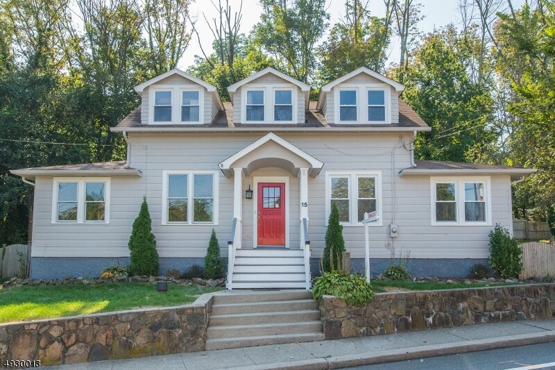Primary Photo - 15 Whitehall Rd