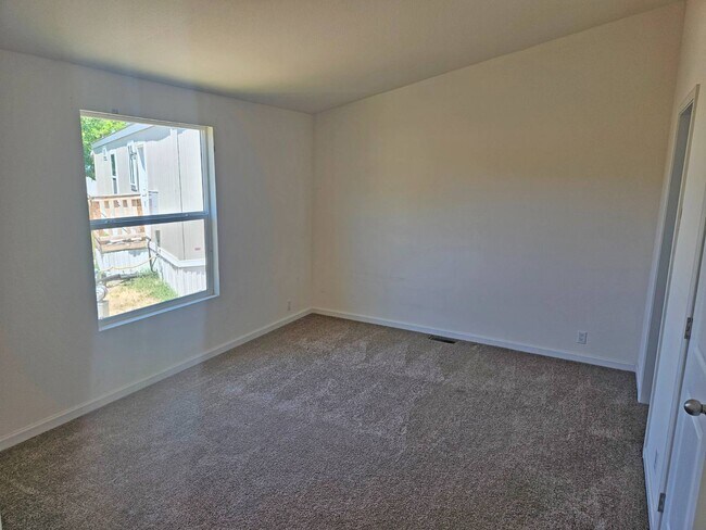 Foto del edificio - 573 E Sullivan St