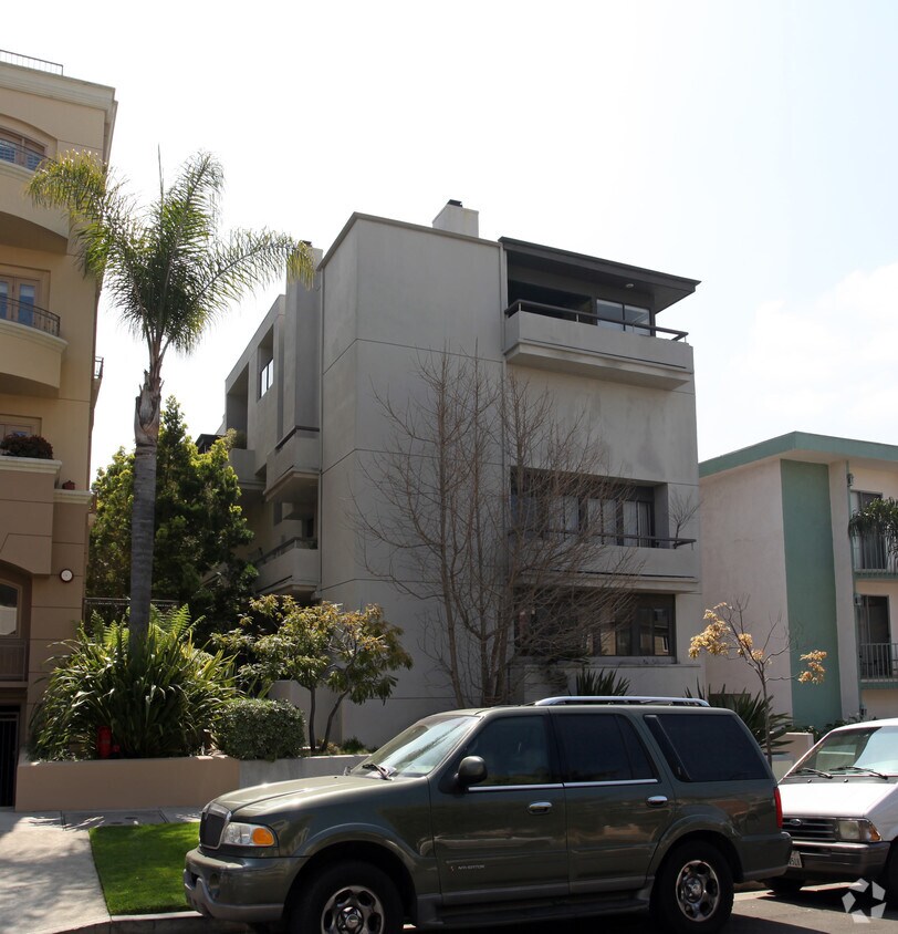 Foto del edificio - 11922 Gorham Ave