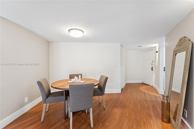 Foto del edificio - 3101 N Country Club Dr
