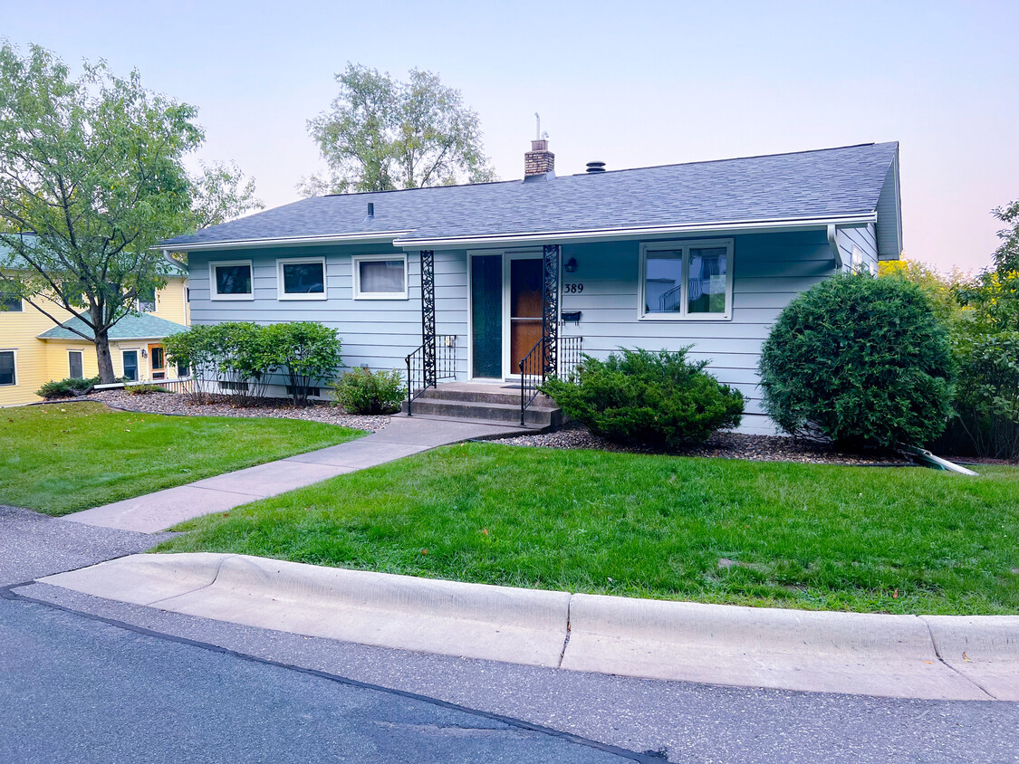 Primary Photo - 389 5th St S