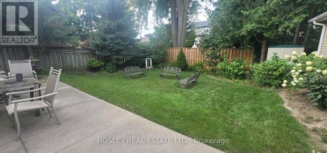 Building Photo - 6 Youngmill Dr