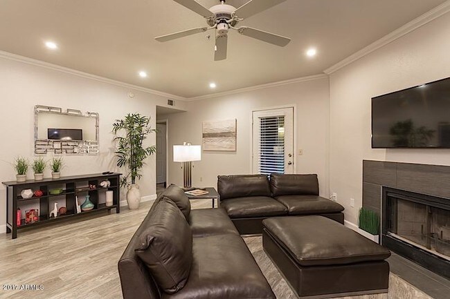 Foto del edificio - 7575 E Indian Bend Rd