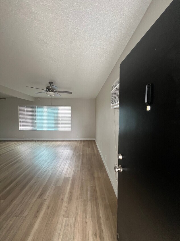 Foto del edificio - 10761 Palma Vista Ave