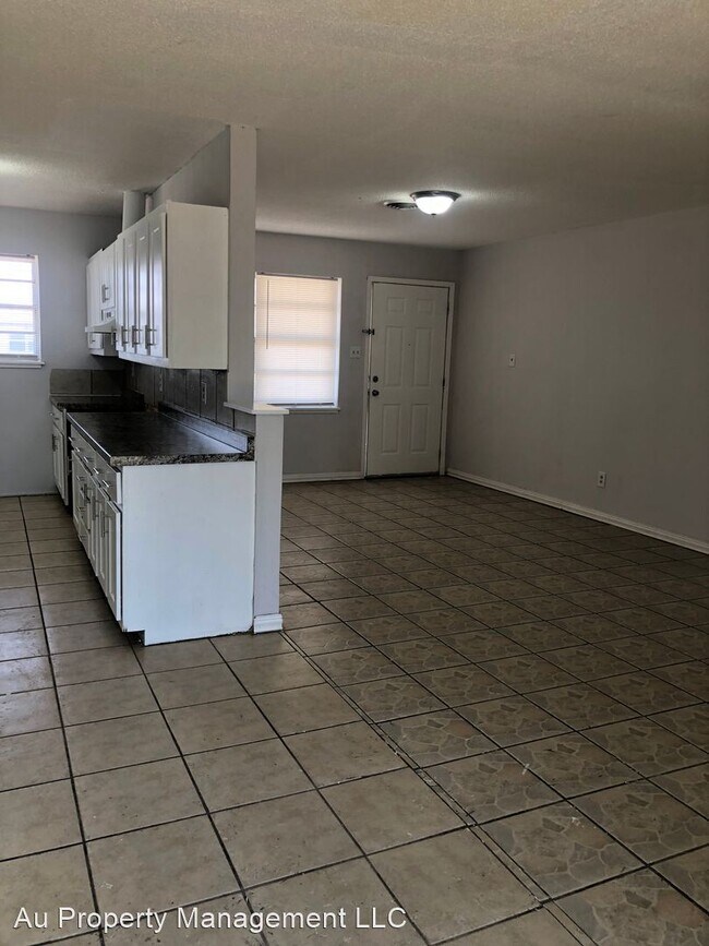 Building Photo - 3 br, 2 bath House - 1010 TUDOR DR