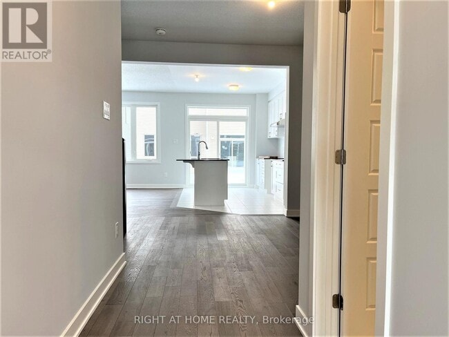 Building Photo - 125 Yearling Cir