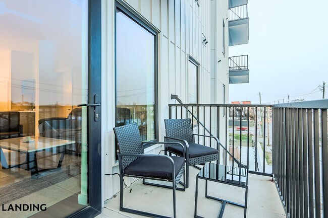 Foto del edificio - 2623 Keene St