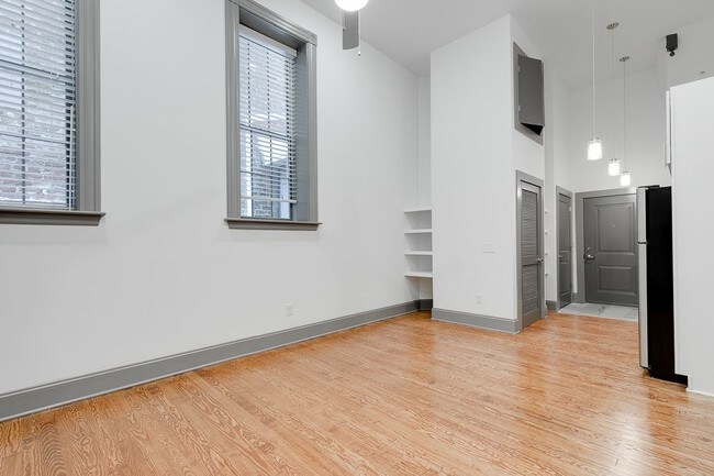 Building Photo - 116 N 3rd St