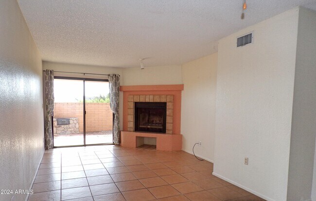 Building Photo - 4411 Buena Loma Way
