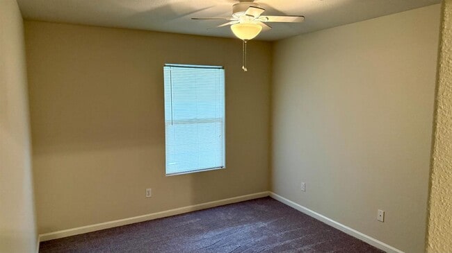 Foto del edificio - 121 W 2nd St