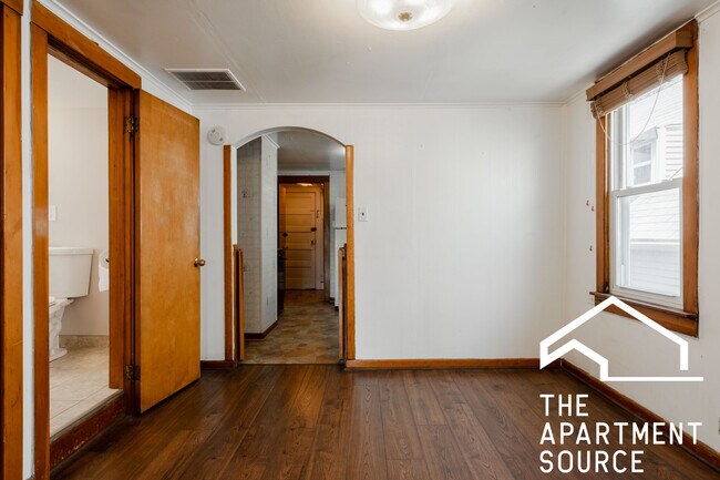 Foto del edificio - 1334 W Barry Ave