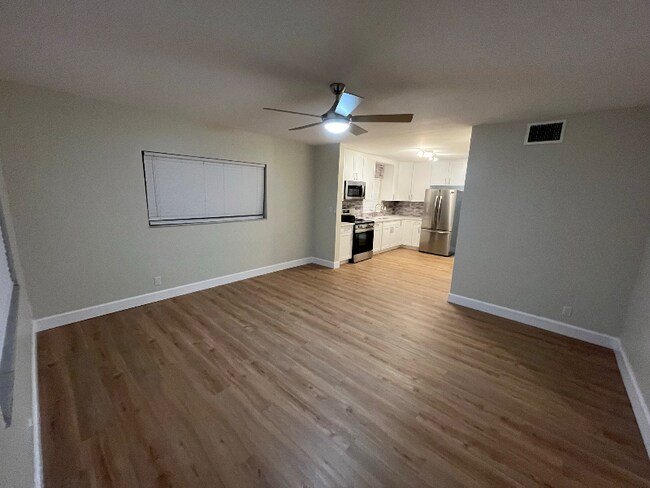 Foto del edificio - 1752 NE 51st St