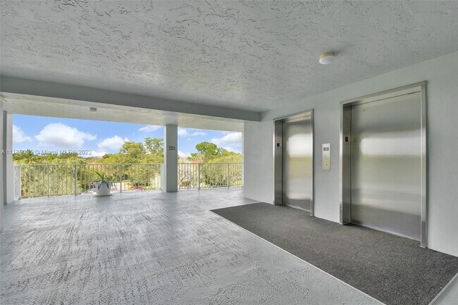 Foto del edificio - 806 Cypress Grove Ln