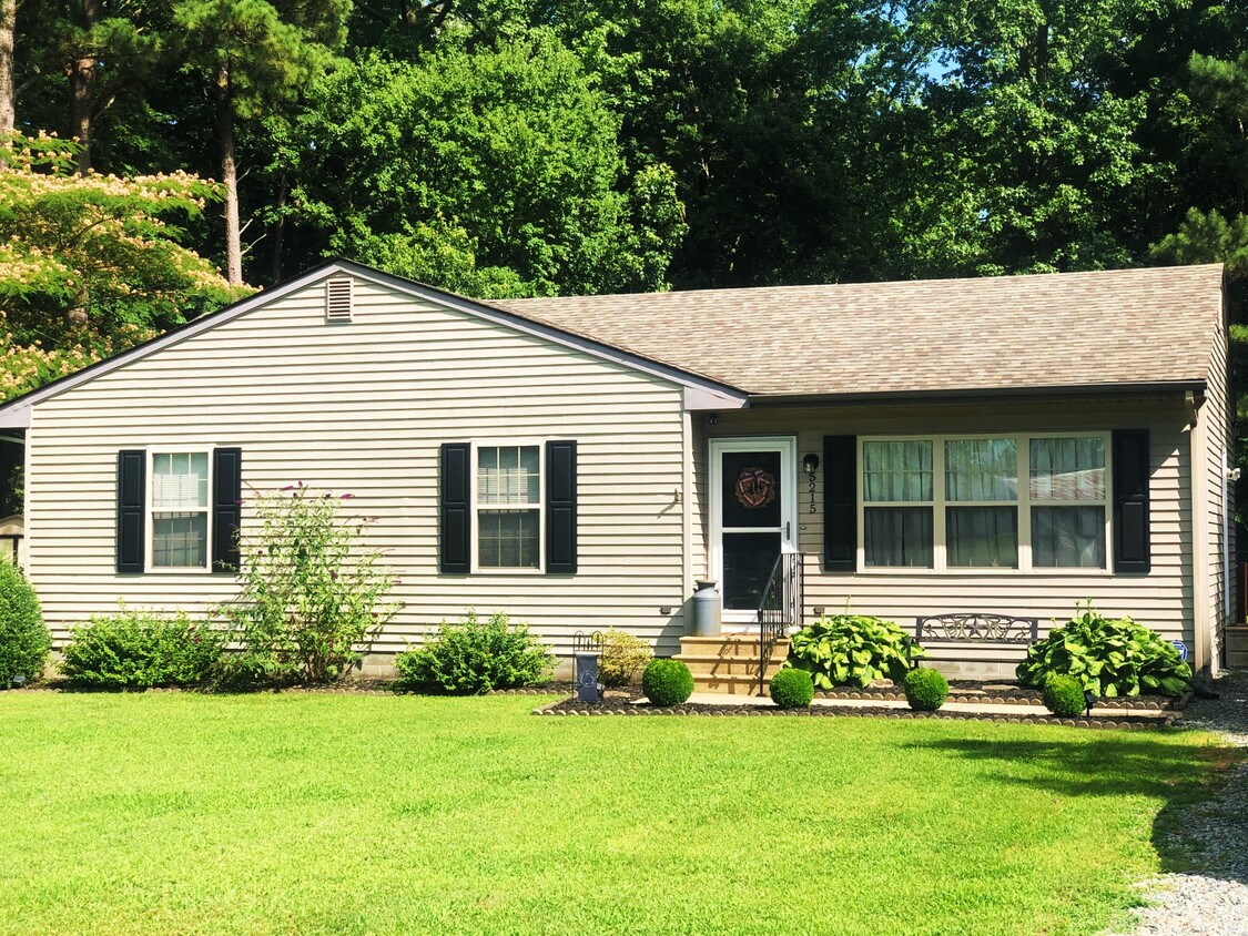 Primary Photo - 5215 Cooper Rd