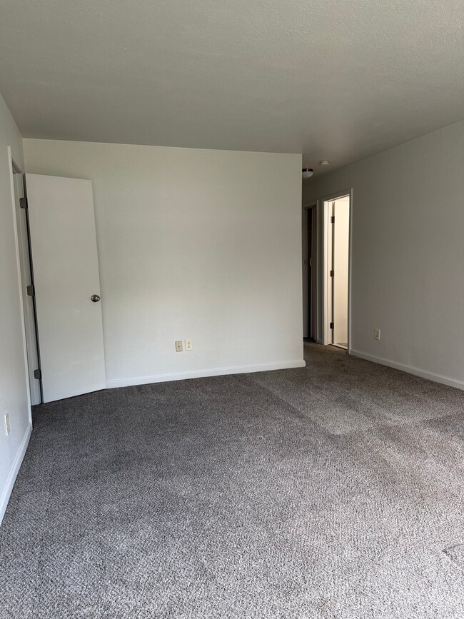 Photo - 2412 Azalea Garden Rd Apartment