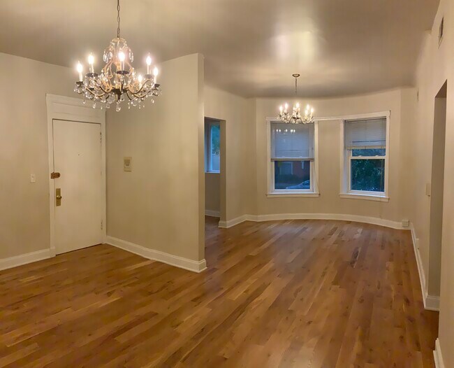 Foto del edificio - 1520 W Sunnyside Ave