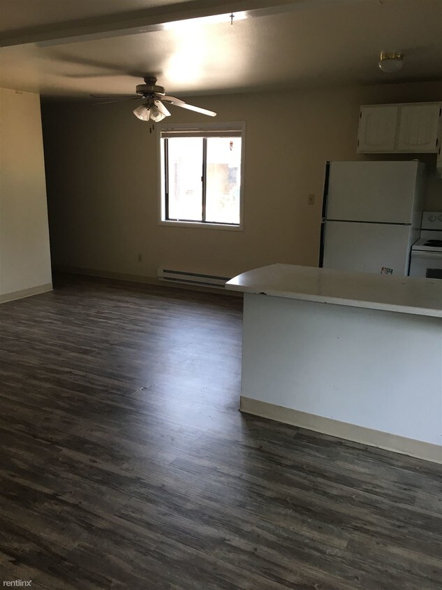 Foto principal - 436 1/2 S 4th St W