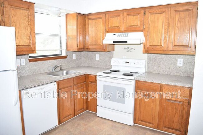 Building Photo - 118 W Stage Coach Trl