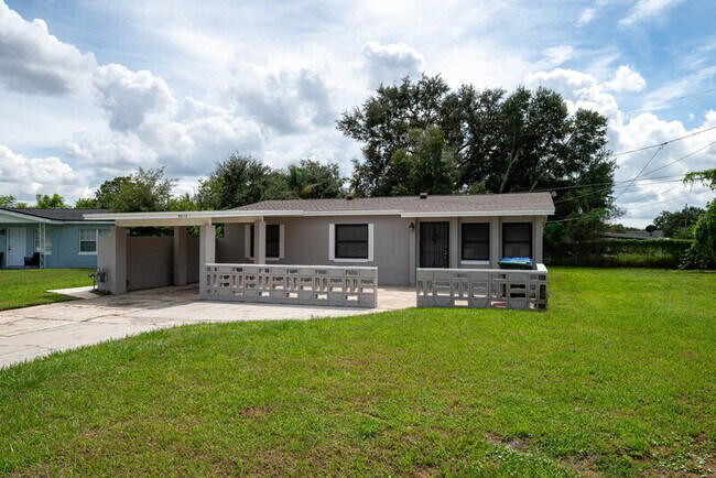 Building Photo - 4810 Shoshone St