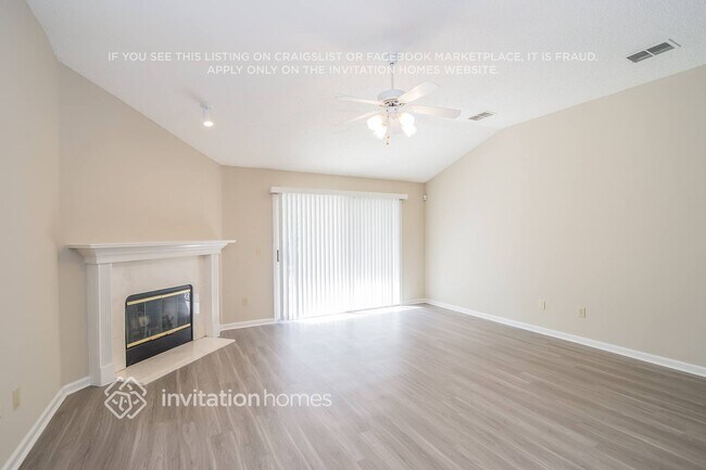 Foto del edificio - 11952 Collins Creek Dr