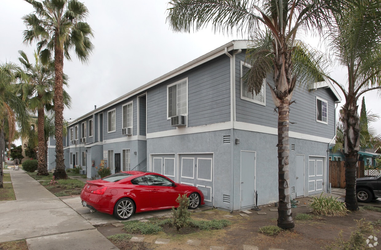 Primary Photo - 3076 Lincoln Ave