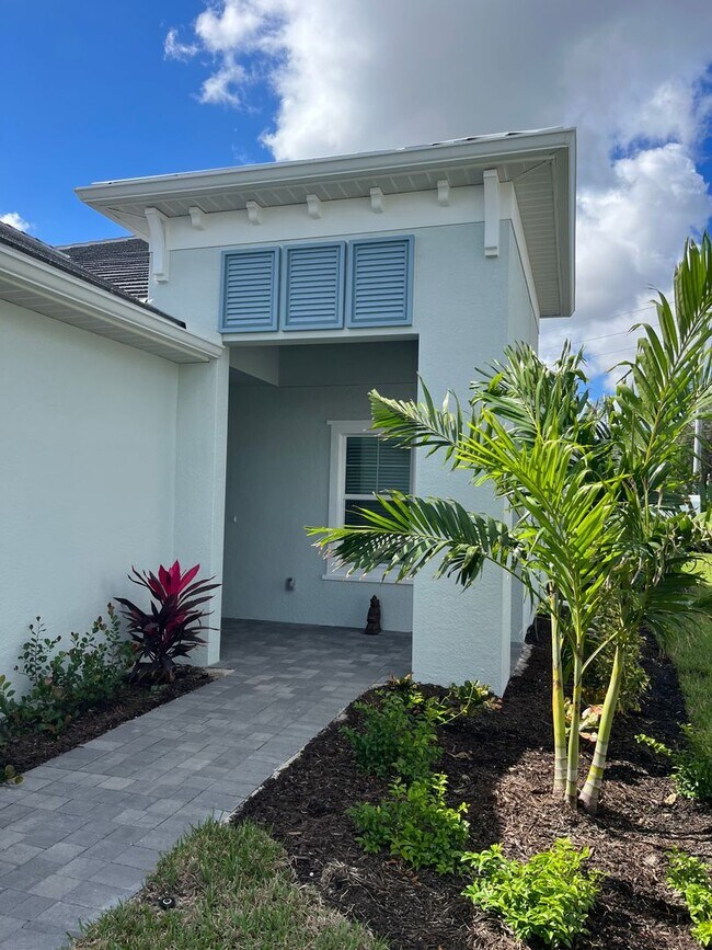 ANNUAL RENTAL New Construction Villa in M... House Rental in Naples