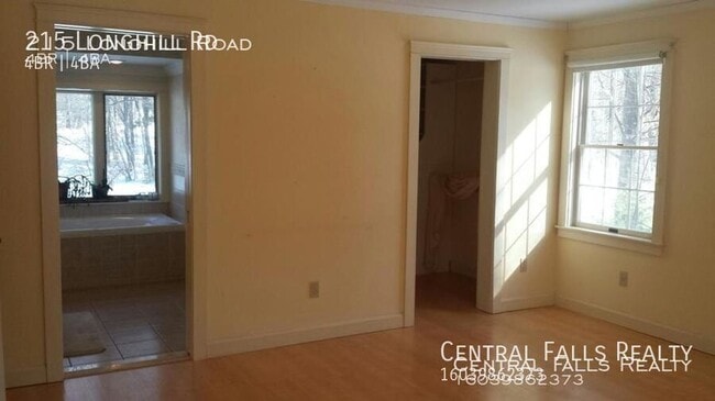 Building Photo - 215 Longhill Rd-
