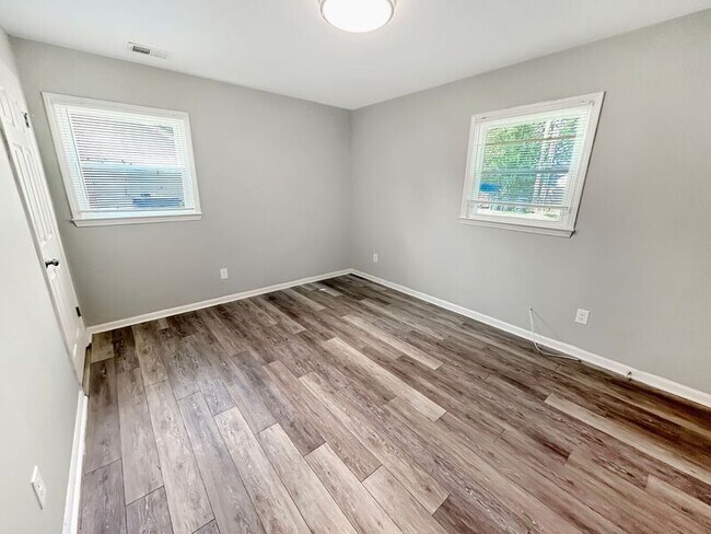 Foto del edificio - 304 Jones St