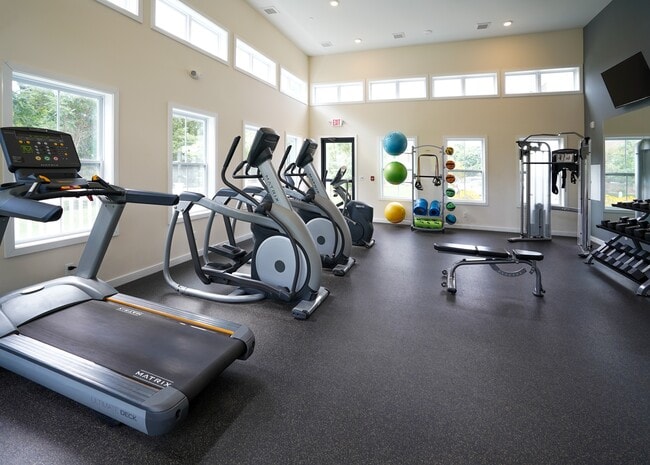 Fitness Studio - Lakeview