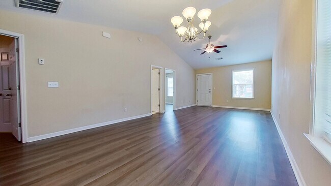 Foto del edificio - 2 Bed/ 2 Bath Townhouse