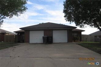 Building Photo - 2606 Edgefield St
