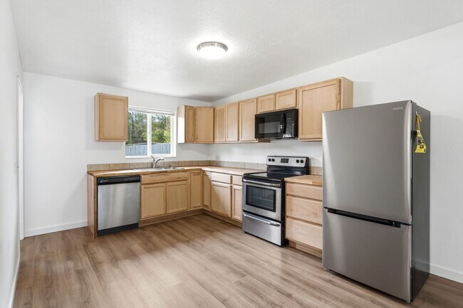 Building Photo - 4523 S 600 E