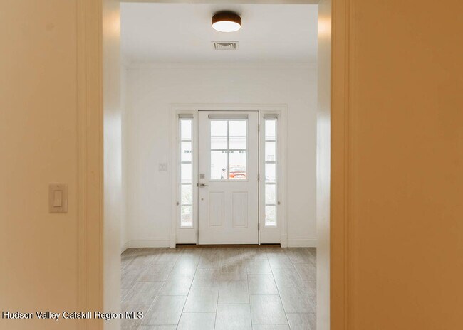 Foto del edificio - 43 Oakwood Ln