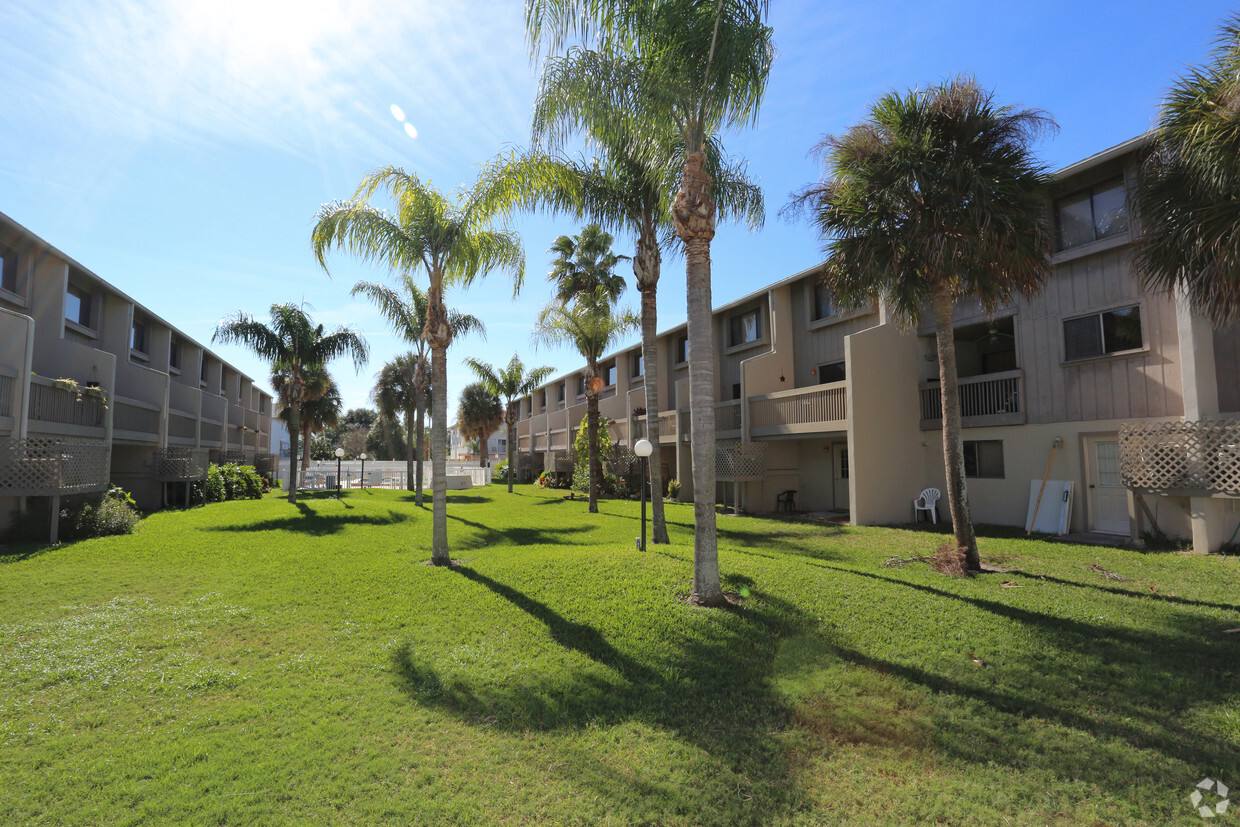 Beach Place Townhomes - Apartments in Indian Rocks Beach, FL ...