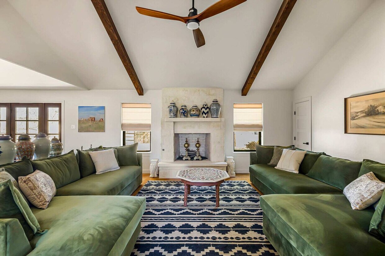 Foto principal - 1219 Sisterdale Rd