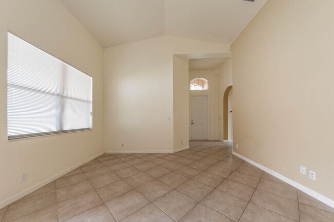 Building Photo - 5717 Spanish River Rd