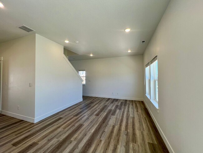 Building Photo - BONUS FOR QUICK MOVE-IN BRAND NEW TOWNHOME