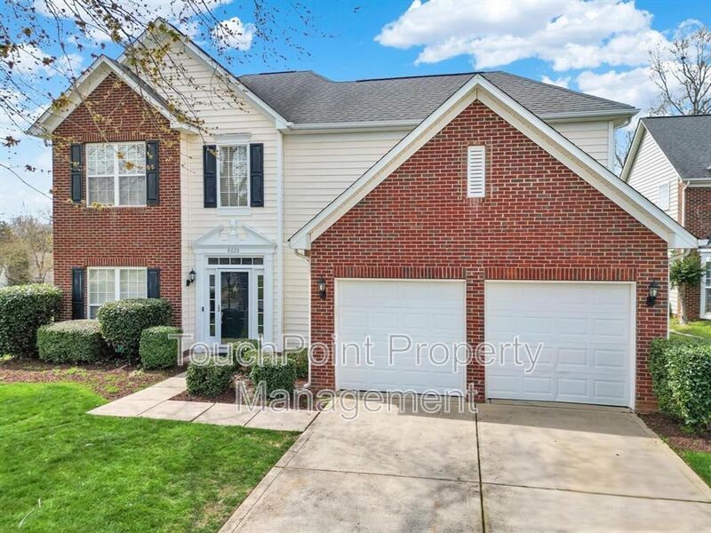 Foto principal - 8620 Grey Squirrel Ct