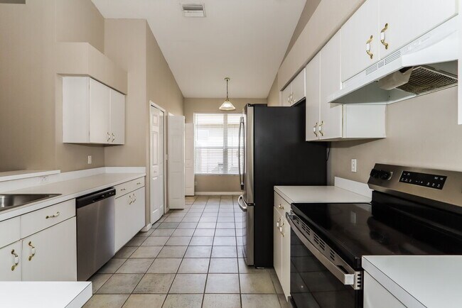 Foto del edificio - 1627 Wakefield Dr
