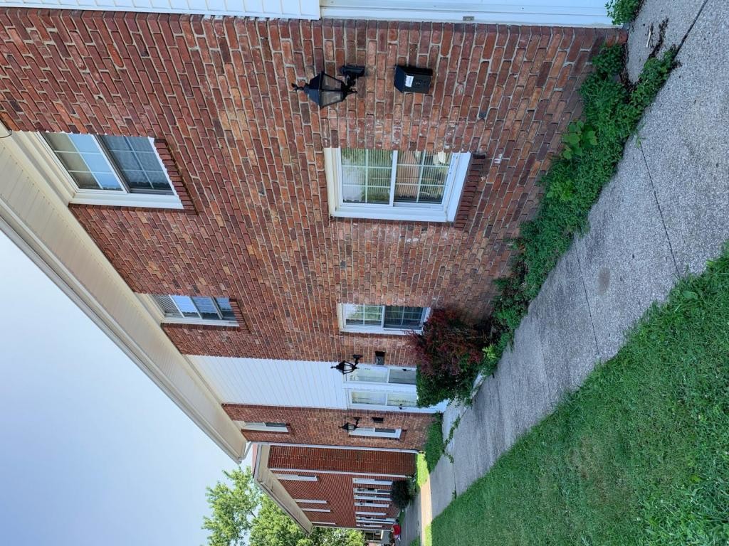 Foto del edificio - 305 Ridgewood Lane