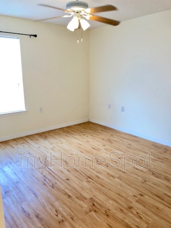 Foto del edificio - 9704 Cobblebrook Dr