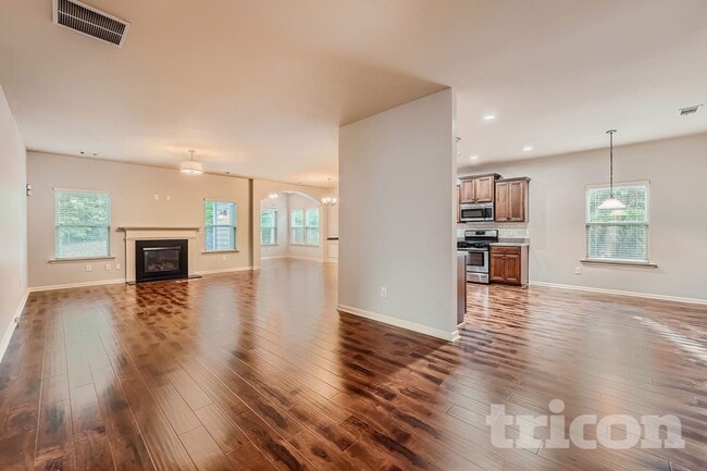 Foto del edificio - 18 Harmony Grove Pkwy