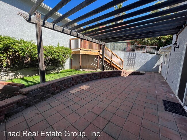 Building Photo - 3 br, 2.5 bath House - 279 Buena Vista Avenue