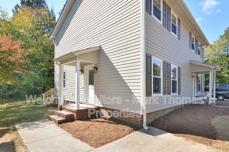 Primary Photo - 210 Bridgefield Pl
