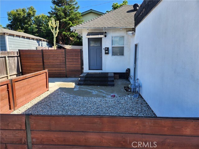 Foto principal - 2828 E 10th St