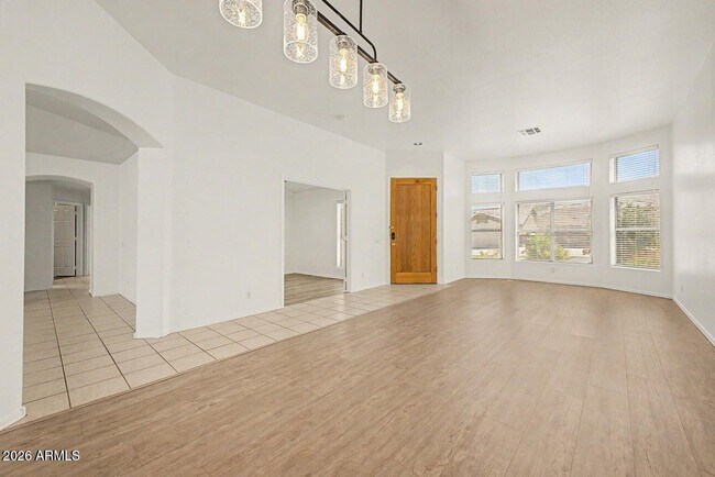Foto del edificio - 1320 E Cottonwood Ln
