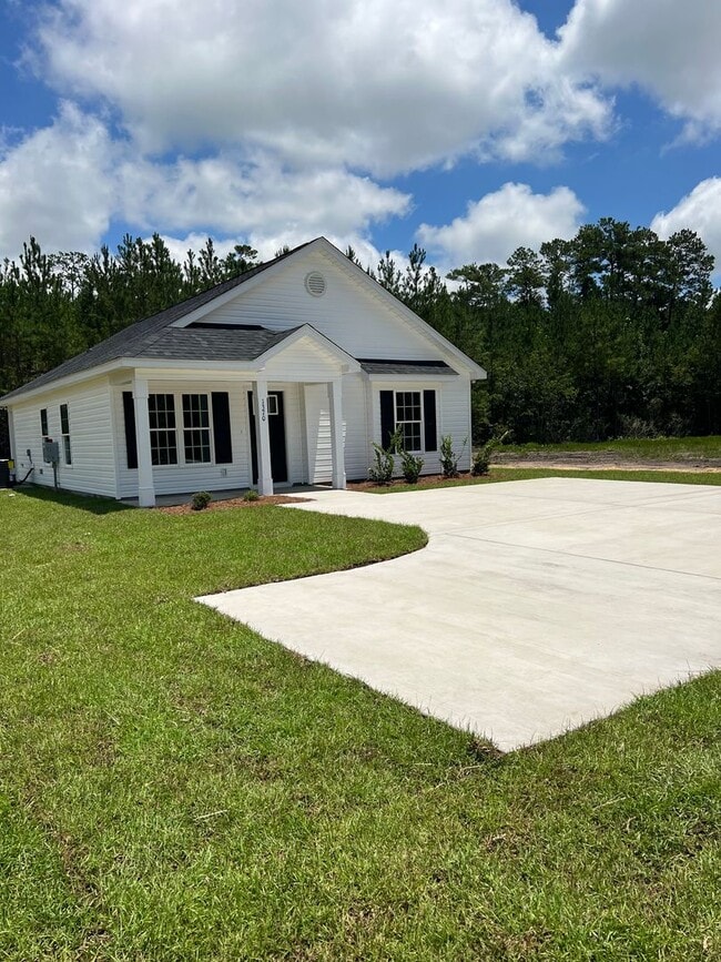 Building Photo - Brand New 3 Bedroom, 2 Bath Home – Country Setting, No HOA