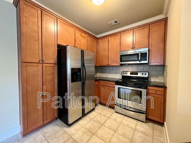 Building Photo - 9 Kenilworth Knolls