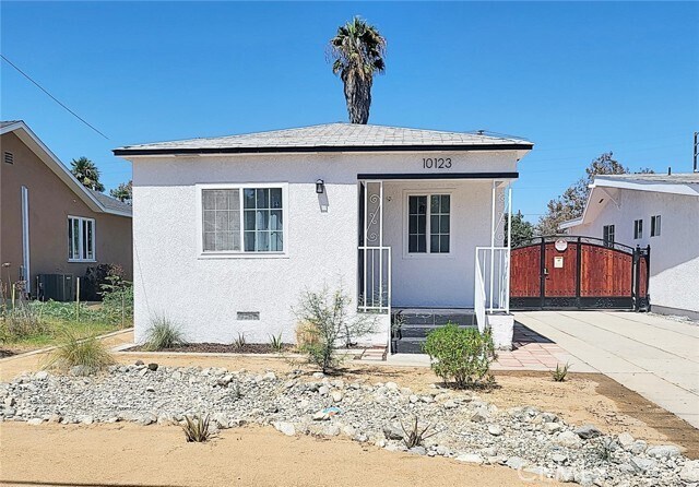 Foto principal - 10123 Beach St